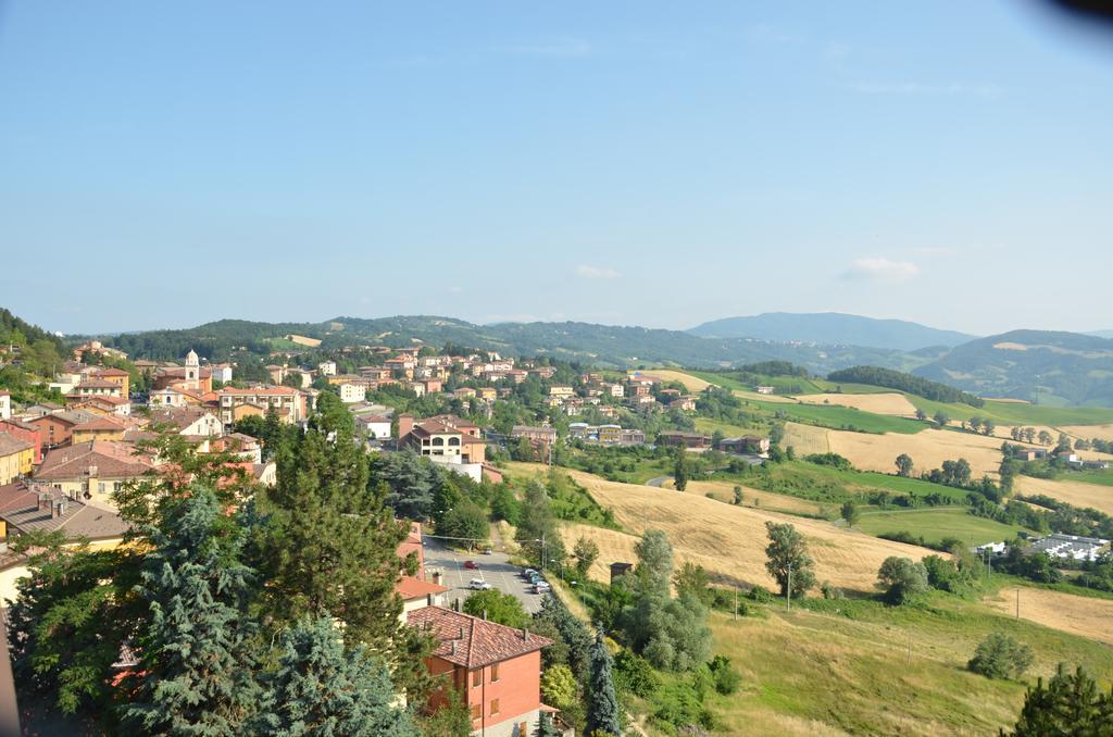 Hotel Pineta Loiano Buitenkant foto